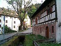 Klick: Vom Klostermuseum zu Kirche und ,,Langem Bau 236kB