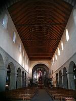 Klick: Hauptschiff mit der sensationellen Decke des Marienmünsters 73kB