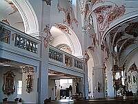 Klick: Seitenansicht innen links zum Chor (im Westen) 215kB